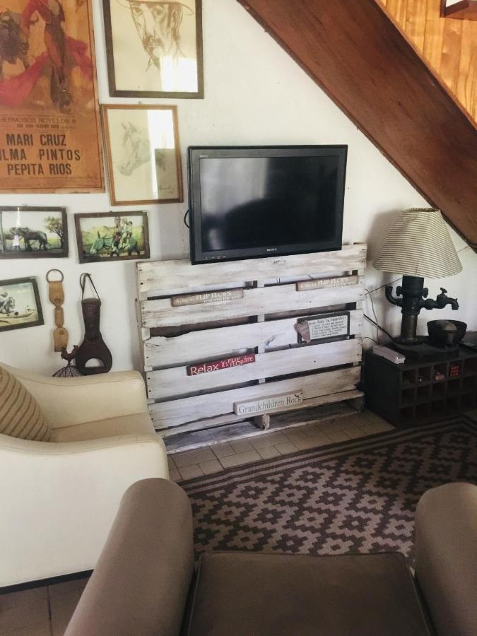 Casa De Huespedes El Trebol De Ezeiza ξενώνας La Union Εξωτερικό φωτογραφία